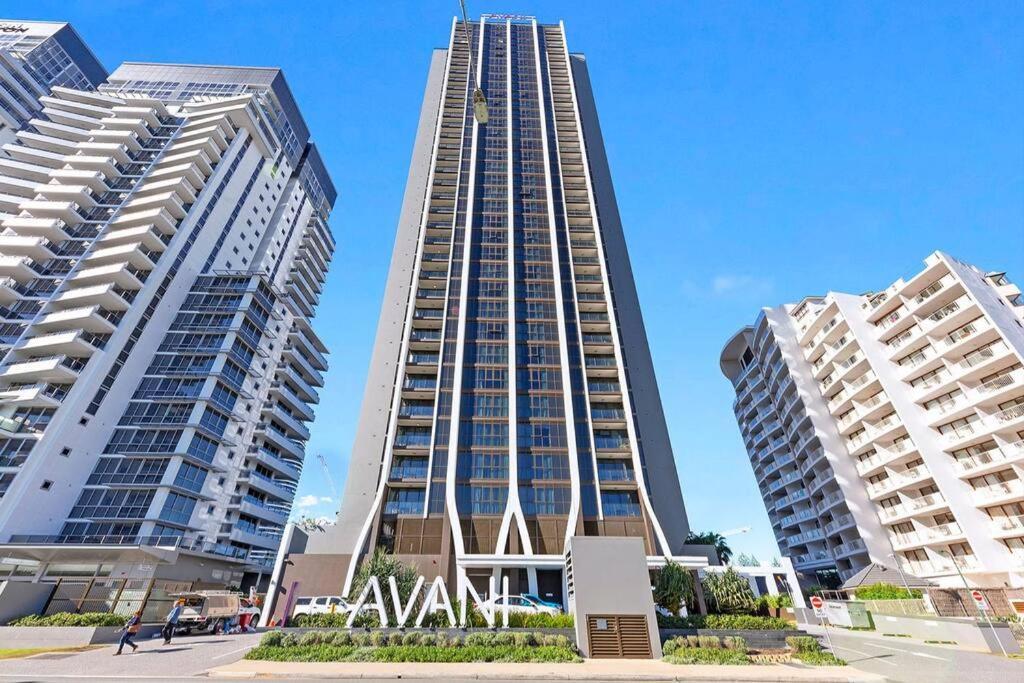 Broadbeach Stunner Modern And Central Gold Coast Exterior photo